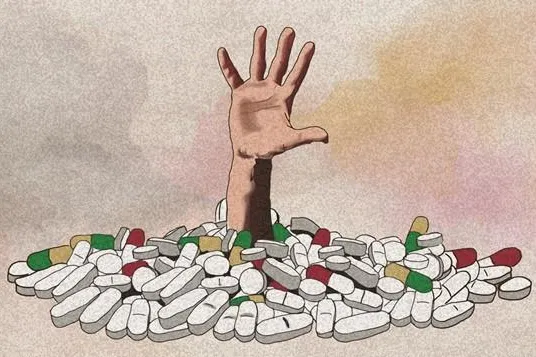 hand_pills.jpeg
