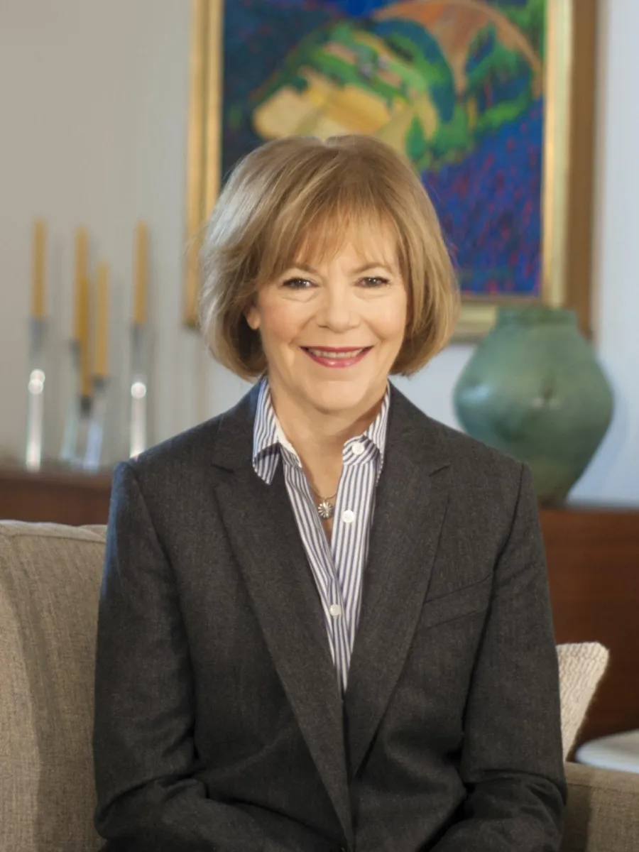 tina_smith.jpg